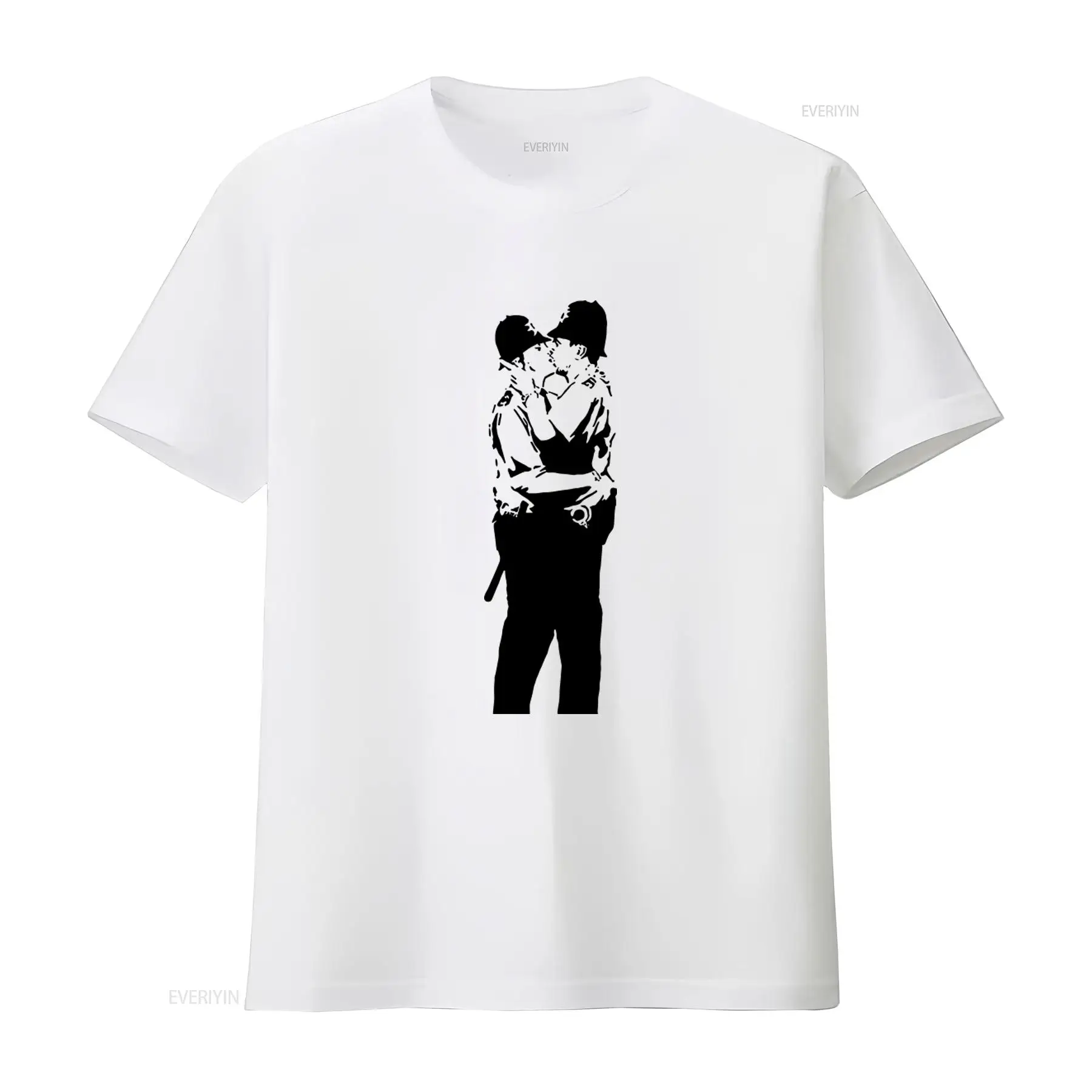 Vintage Fashion Art - เสื้อยืดพิมพ์ลาย Banksy Kissing Coppers สำหรับผู้ชาย ดีไซน์สตรีทอาร์ตสุดยูนีค