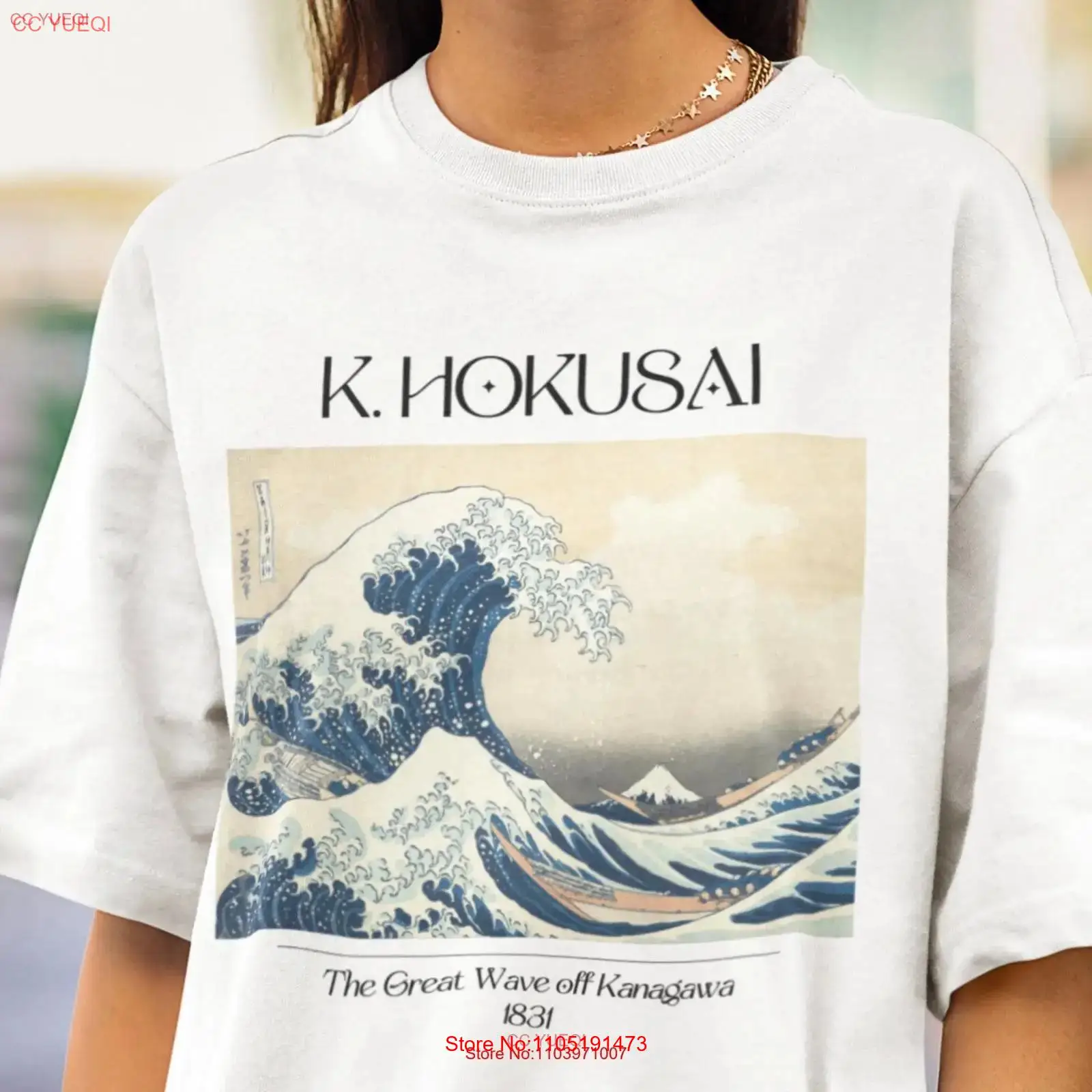 Vintage Fashion Art - เสื้อยืดลายภาพศิลปะญี่ปุ่น คัตสึชิกะ โฮคุไซ คลื่นยักษ์นอกชายฝั่งคานากาวะ ภาพวาดยุคเอโดะ ตัวอักษรจีน