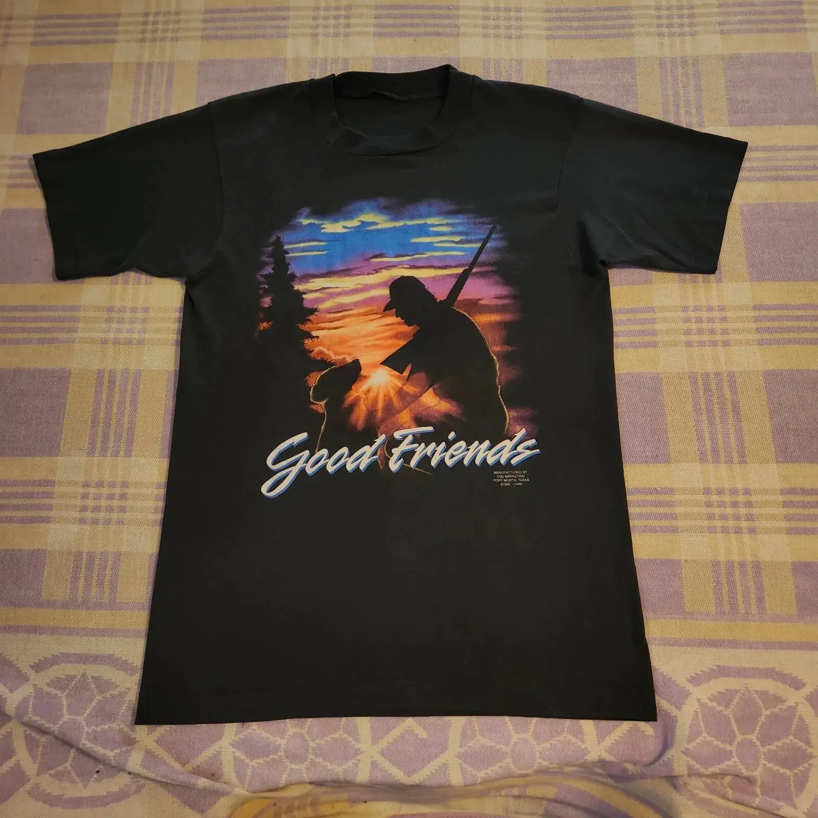 Vintage Fashion Market - เสื้อยืดวินเทจยุค 90 Good Friends Cane Tramonto