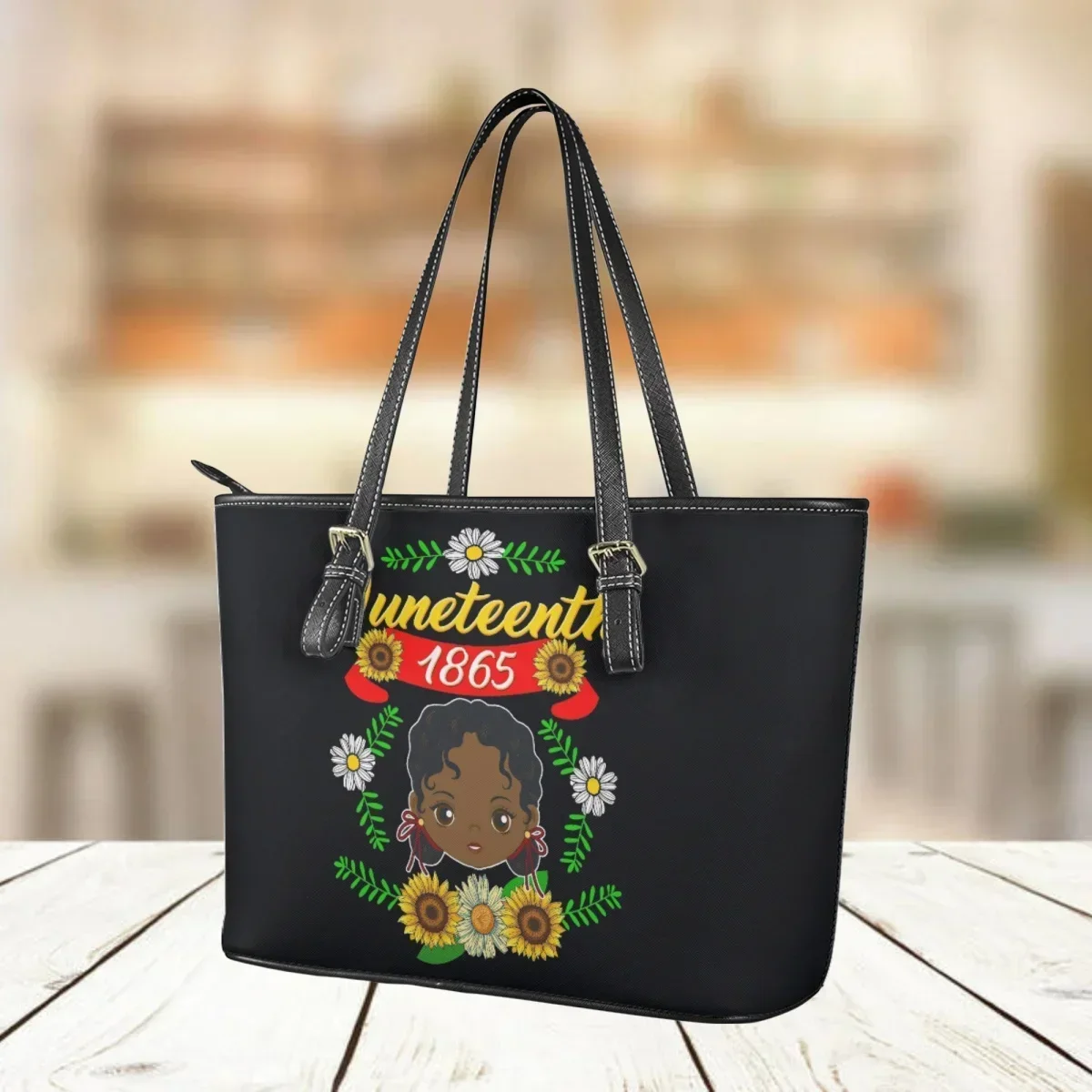 กระเป๋าหนัง PU ดีไซน์ลายดอกทาน - Vintage Fashion History บทวิจารณ์และราคา
