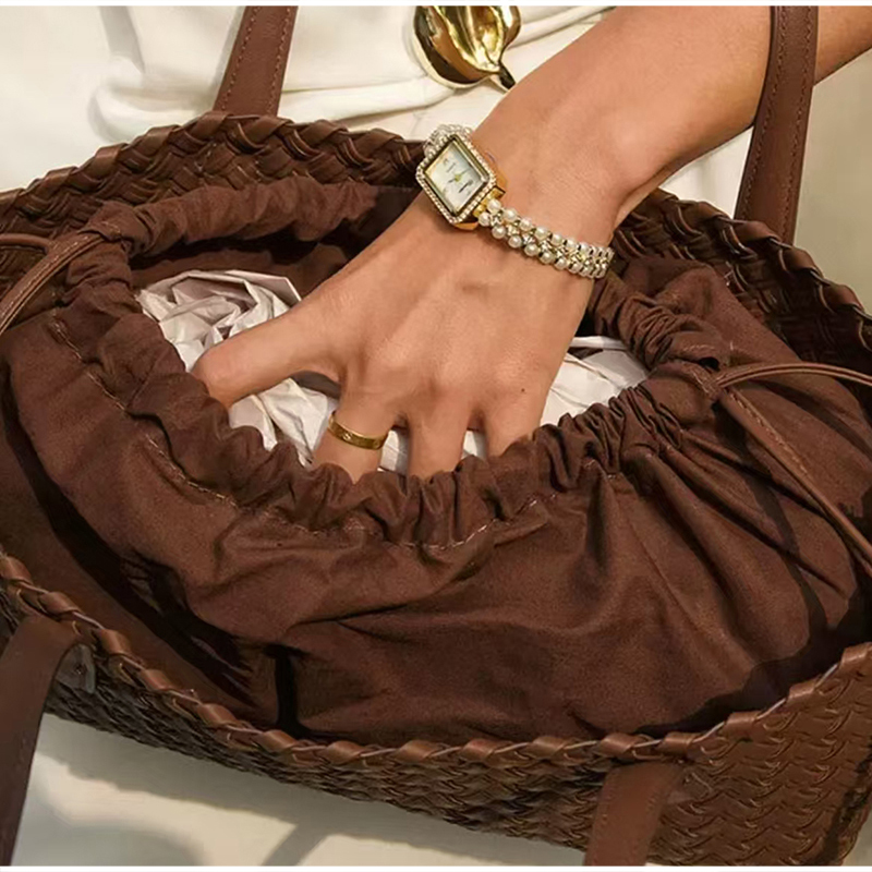 กระเป๋าสะพายไหล่แบบทอทรงกลวง,  - Vintage Fashion Market บทวิจารณ์และราคา